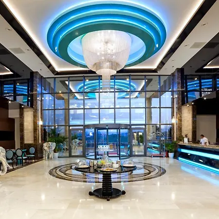 Luna Blanca & Hotel