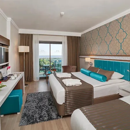 Luna Blanca & Hotel 5*