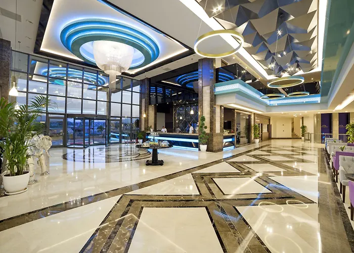 Luna Blanca & Hotel Side