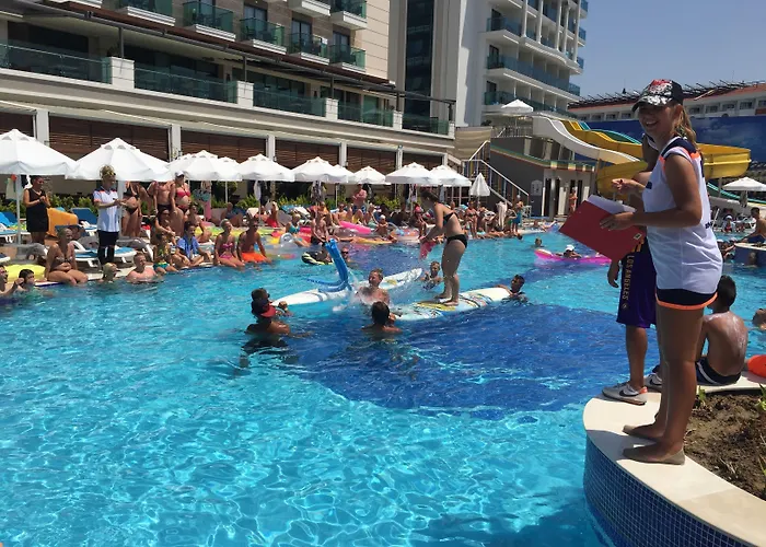 Hotel Luna Blanca & Side