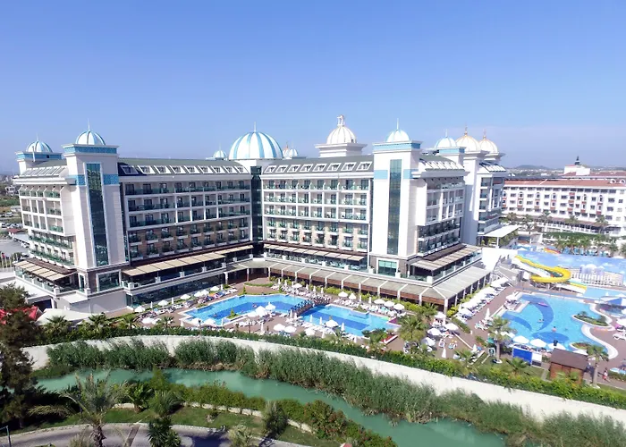 Luna Blanca & Hotel 5*