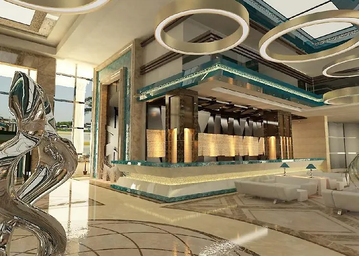 Luna Blanca & 5* Side