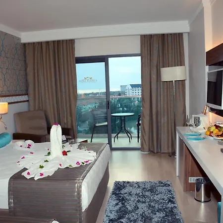 Hotel Luna Blanca & Side