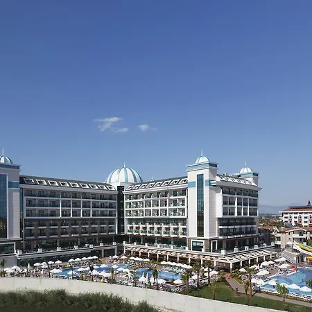 Hotel Luna Blanca &