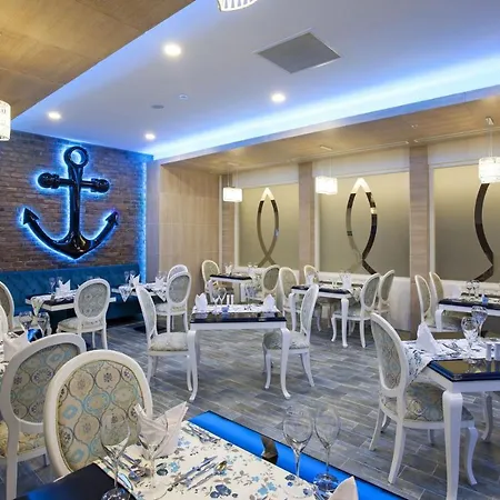 Hotel Luna Blanca & Side
