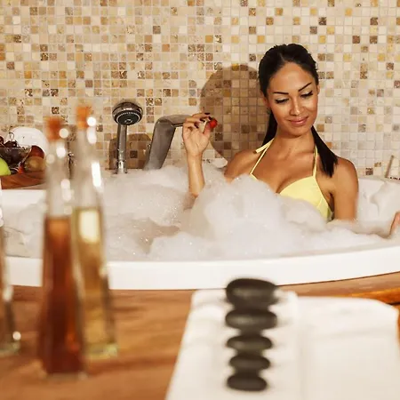 Hotel Luna Blanca &