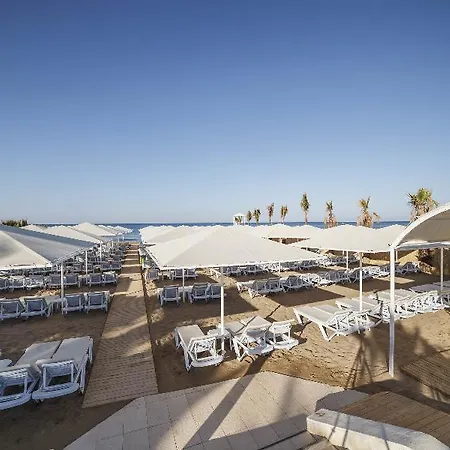 Luna Blanca & Hotel
