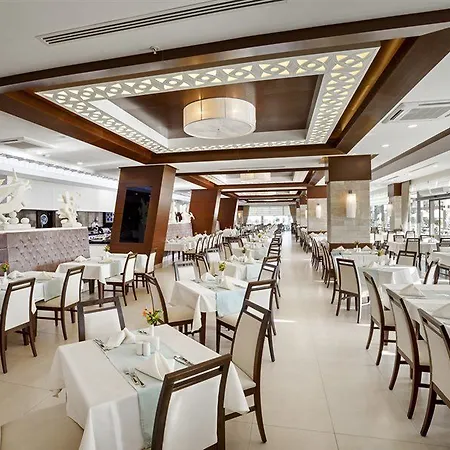 Hotel Luna Blanca & 5*