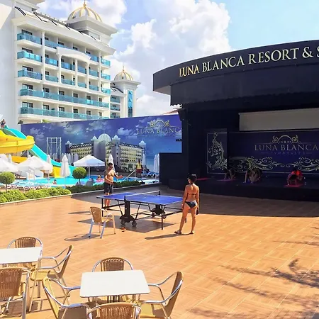 Hotel Luna Blanca & 5*