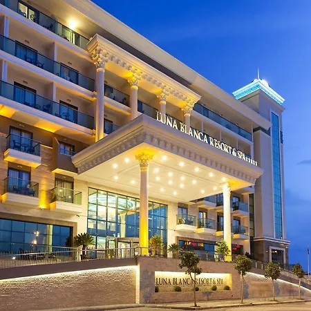 Hotel Luna Blanca &