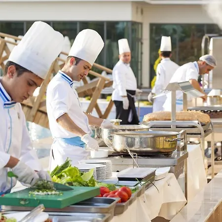 Luna Blanca & Hotel 5*