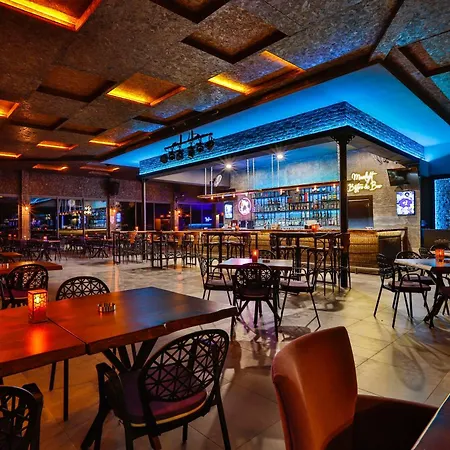 Szálloda Luna Blanca & Side