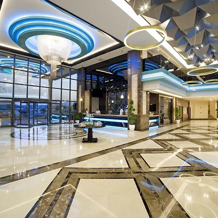 Luna Blanca & Szálloda Side