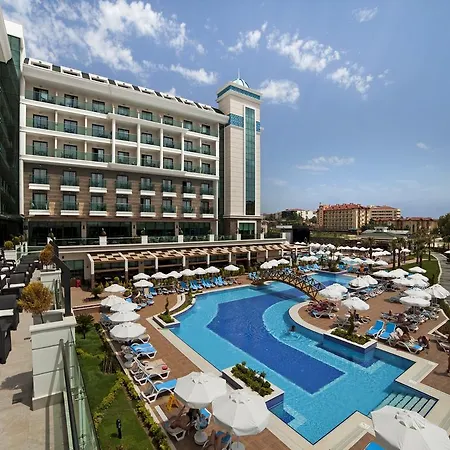 Luna Blanca & Szálloda